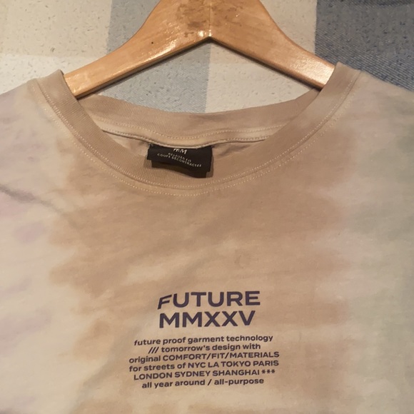 H&M men’s size medium pastel tie dye tshirt, purple green light brown - Picture 4 of 4